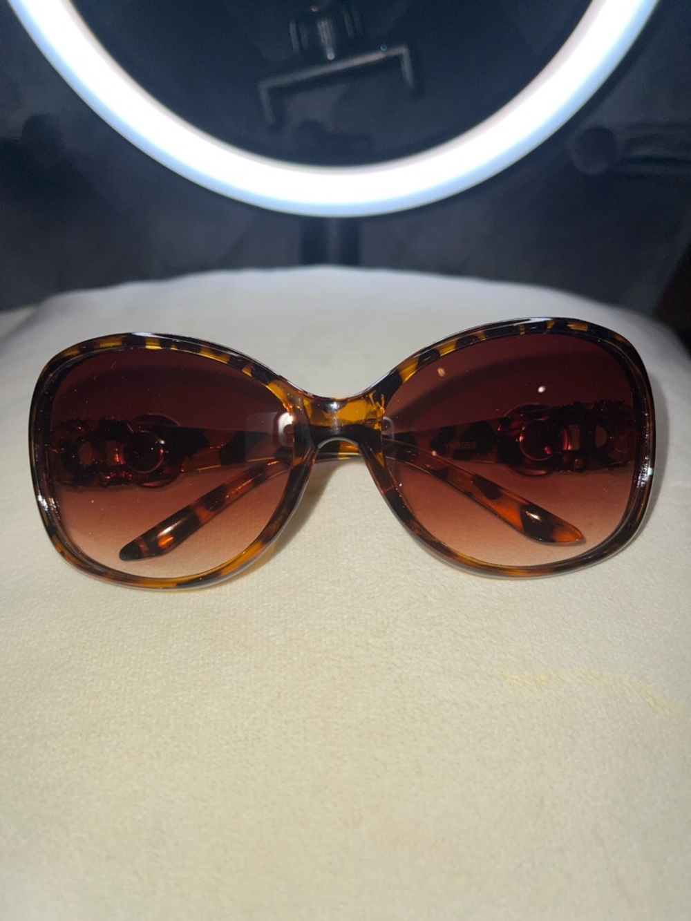 Tortoiseshell Oversized Women's Sunglasses - Brown Lenses